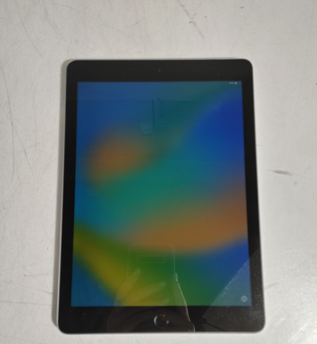 Apple iPad 5th Gen A1822 32 GB iOS 16.7.16 Space Gray (WiFi Only) Tablet