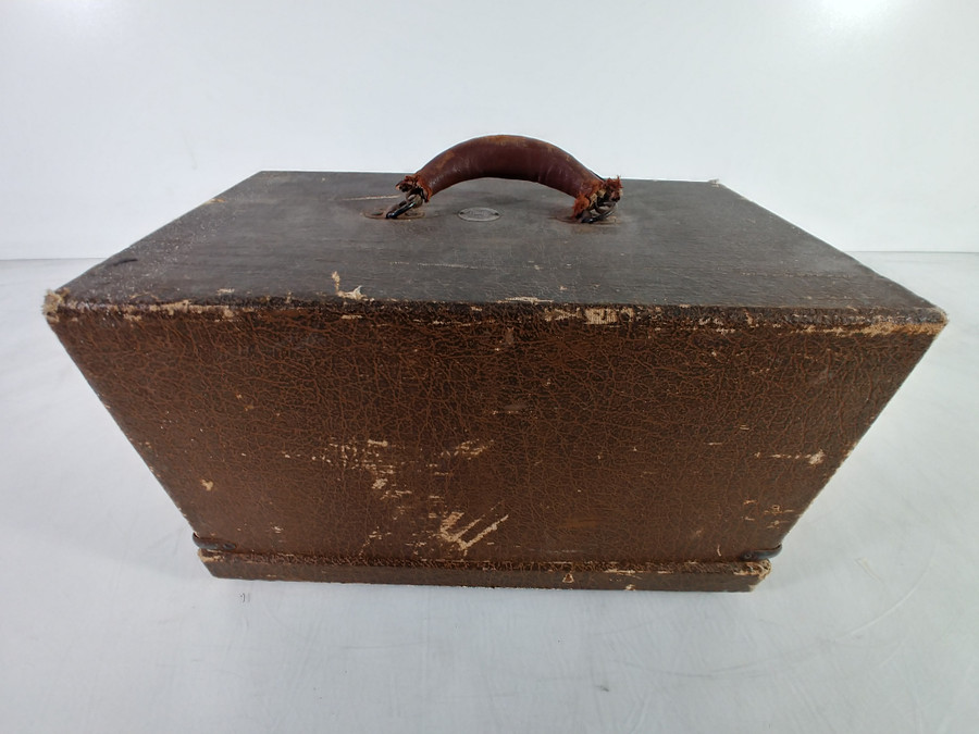 GoldE 300-P Vintage Manumatic Film Slide Projector With Case