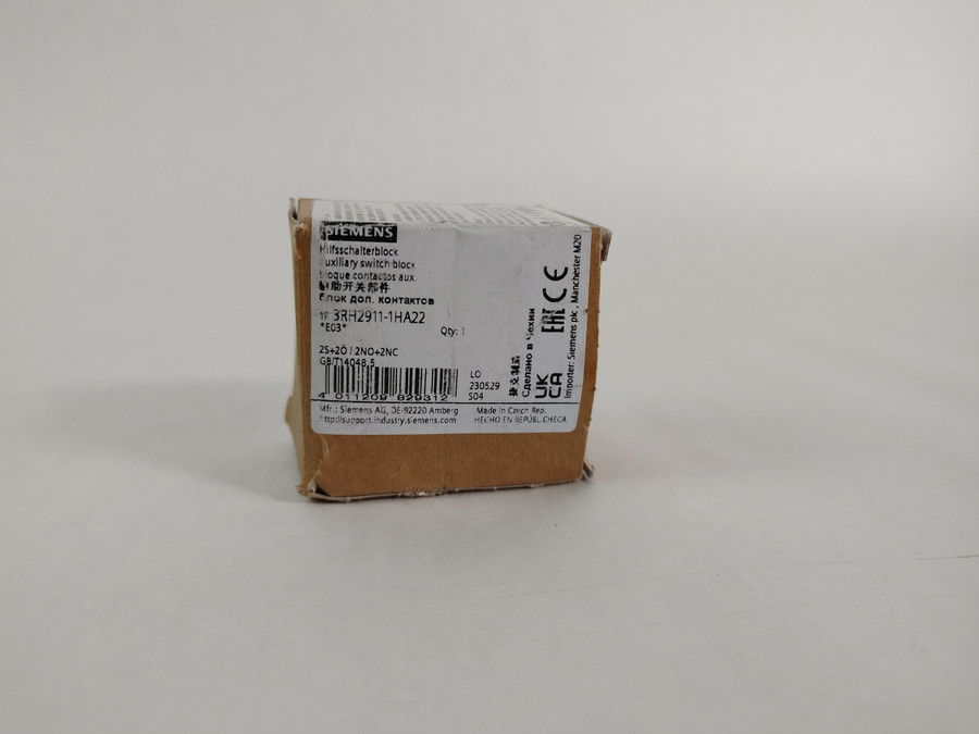 New SIEMENS 3RH2911-1HA22 Auxiliary Contact