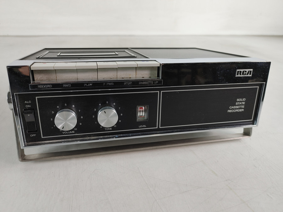 Vintage RCA YYB 530E Solid State Cassette Recorder For Parts