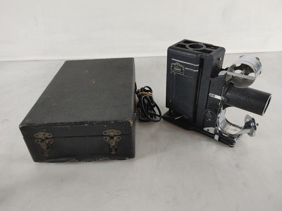 Vintage Picturol Model G Projector SVE with Case - Powes On