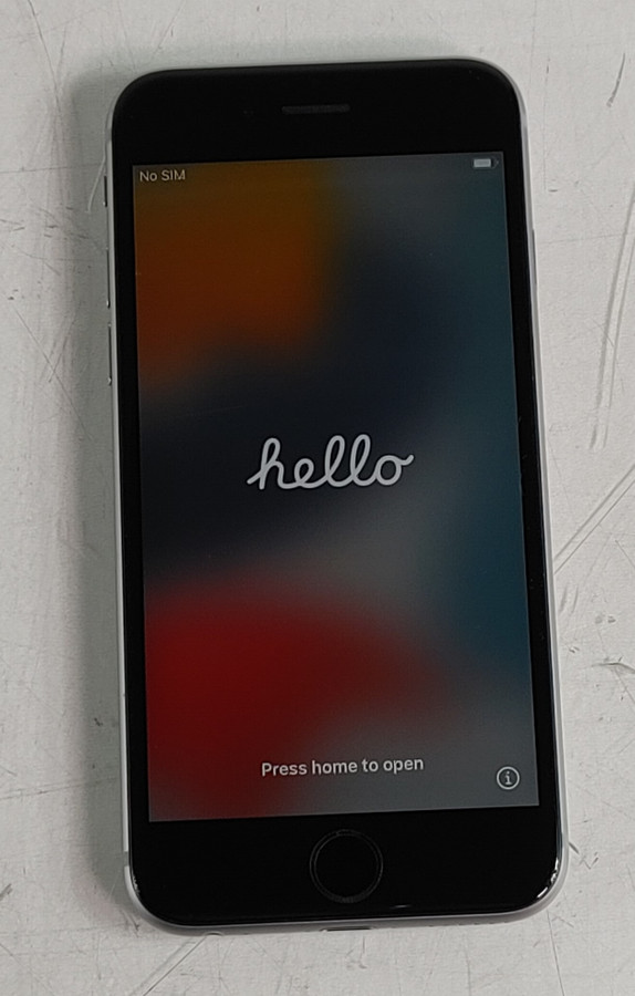 Apple iPhone 6s A1633 128 GB iOS 15.8.3 Space Gray Locked to AT&T Smartphone