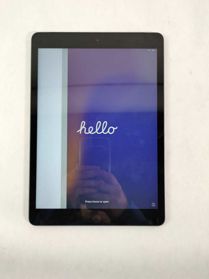 Apple iPad 8th Gen A2428 32 GB iOS 18.4.1 ( Wi-Fi + 4G ) Unlocked For Parts