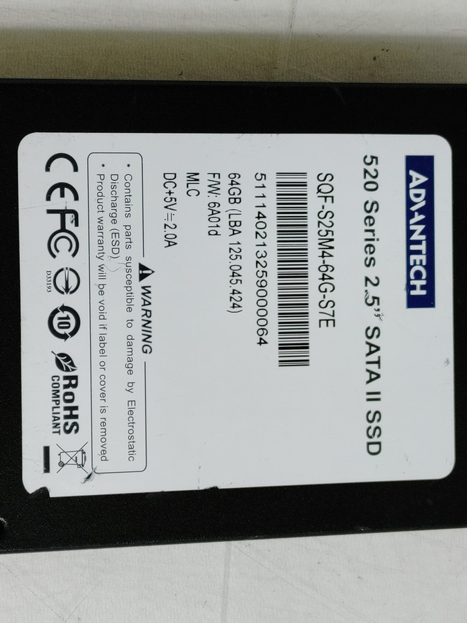 Advantech 520 Series SQF-S25M4-64G-S7E 64 GB SATA II 2.5 in Solid State Drive
