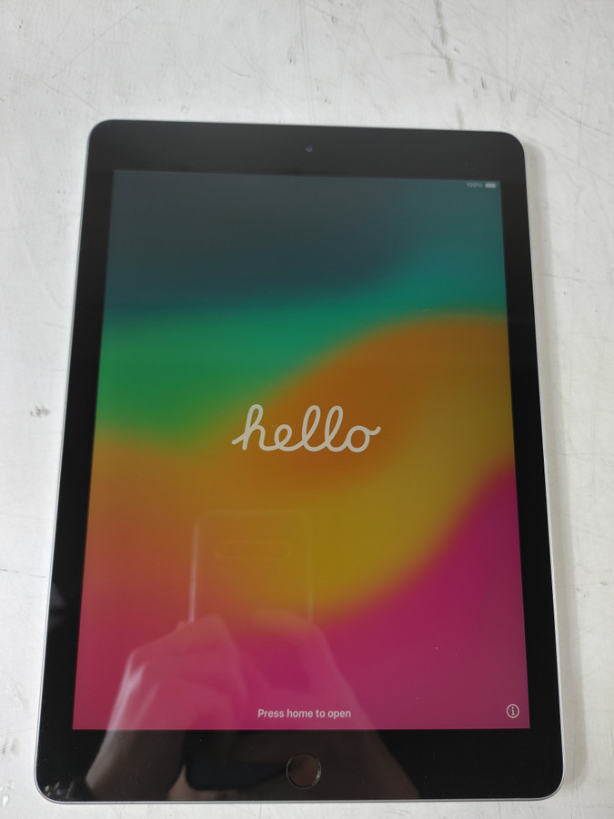 Apple iPad 6th Gen IPAD6THGEN 32 GB iOS 17.7.8 (WiFi Only)