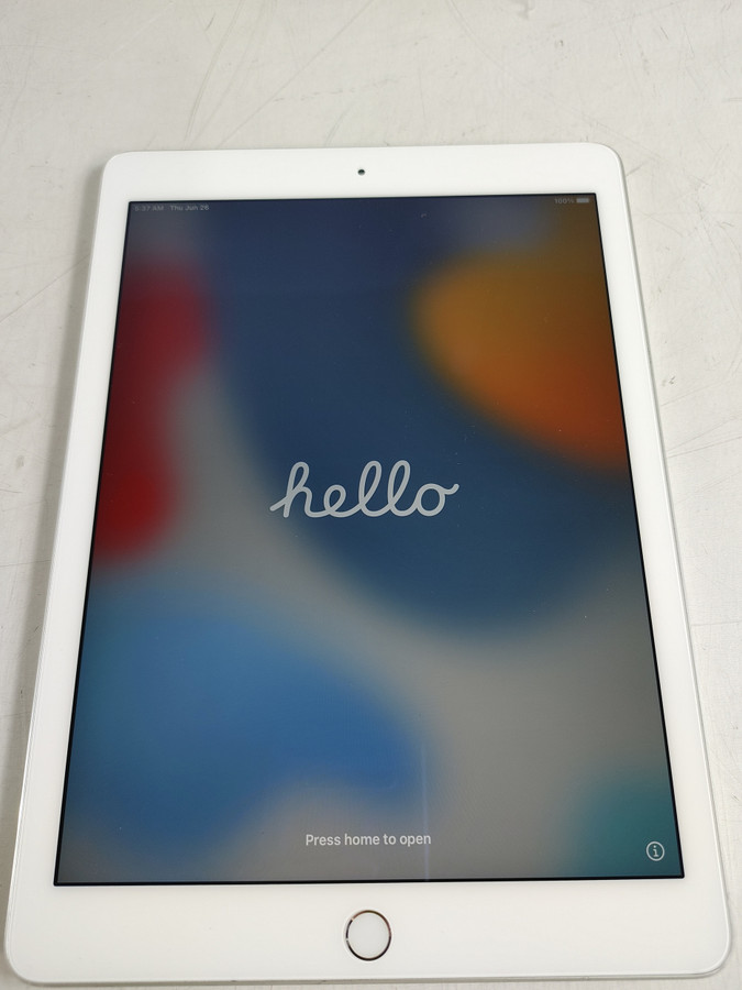 Apple iPad Air 2nd Gen Aa1566 64 GB iOS 15.8.4 (WiFi Only)