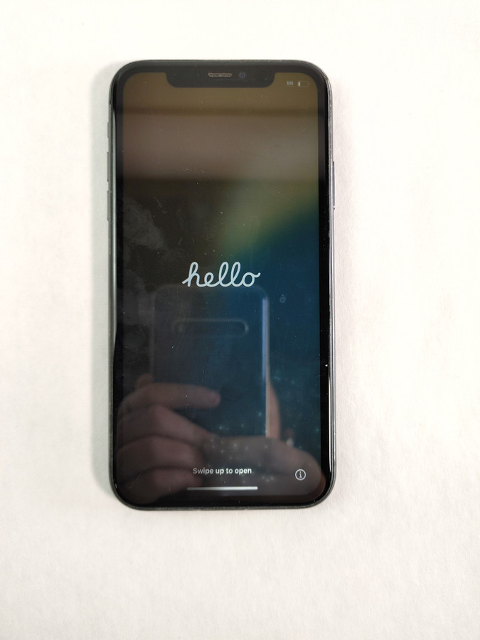 Apple iPhone 11 A2111 64 GB iOS 18.6.2 ( Wi-Fi + 4G ) Unlocked For Parts