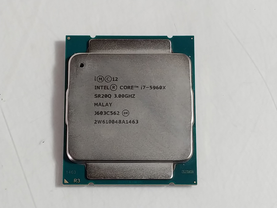 Intel SR20Q Intel Core i7-5960X Extreme Edition 3.0 GHz LGA 2011-3 Desktop CPU