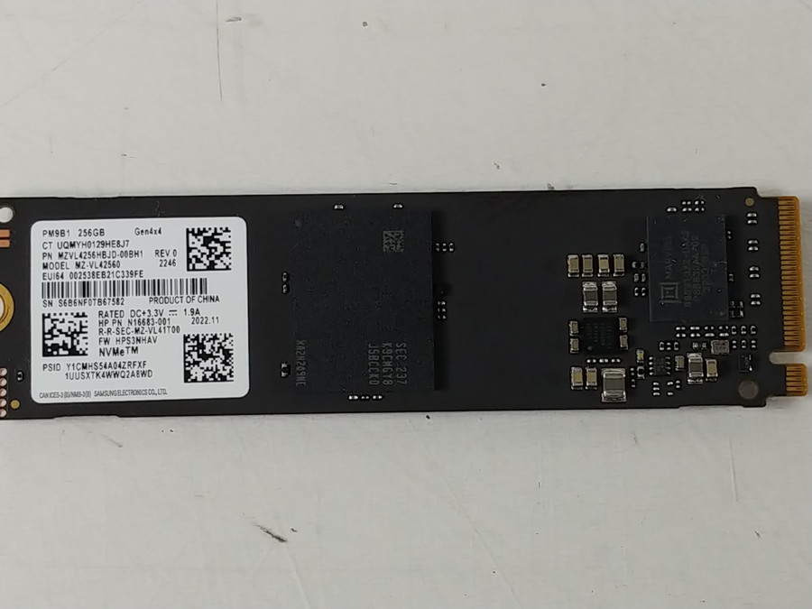 Lot of 2 Samsung PM9B1 MZVL42560 256 GB NVMe 80mm Solid State Drive