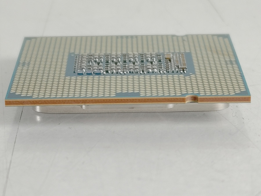 Intel Xeon W-1350P 4.00 GHz LGA 1200 Desktop CPU Processor SRKP9