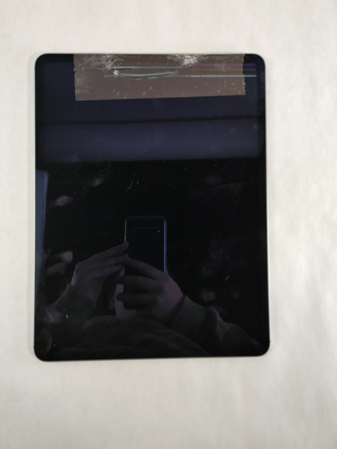 Apple iPad Pro 12.9" (6th Gen) A2764 128 GB iOS 26.0 (Wi-Fi + 5G) Unlocked Parts A6