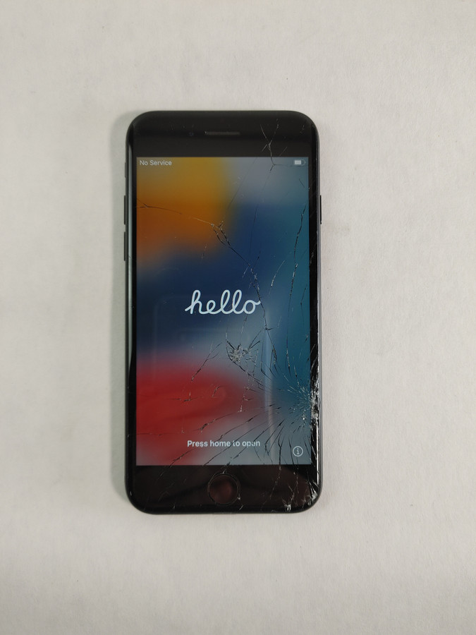 Apple iPhone 7 A1660 32 GB iOS 15.8.4 ( Wi-Fi + 4G ) Unlocked For Parts A8