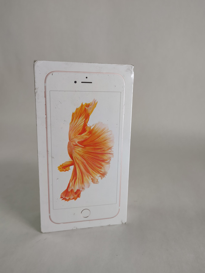 New Apple iPhone 6s Plus A1634 64 GB iOS 9.0.1 Cricket Only ( Wi-Fi + 4G ) A2