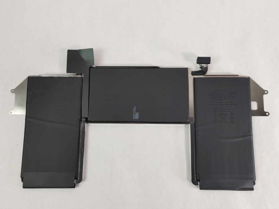 Lot of 2 Apple MacBook Air A2337 4380mAh 3 Cell 11.39 V Laptop Battery A2389