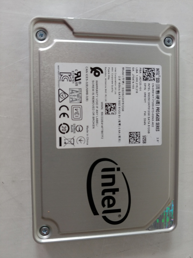 Intel  PRO 5450 SSDSC2KF512G8 512 GB SATA III 2.5 in SSD