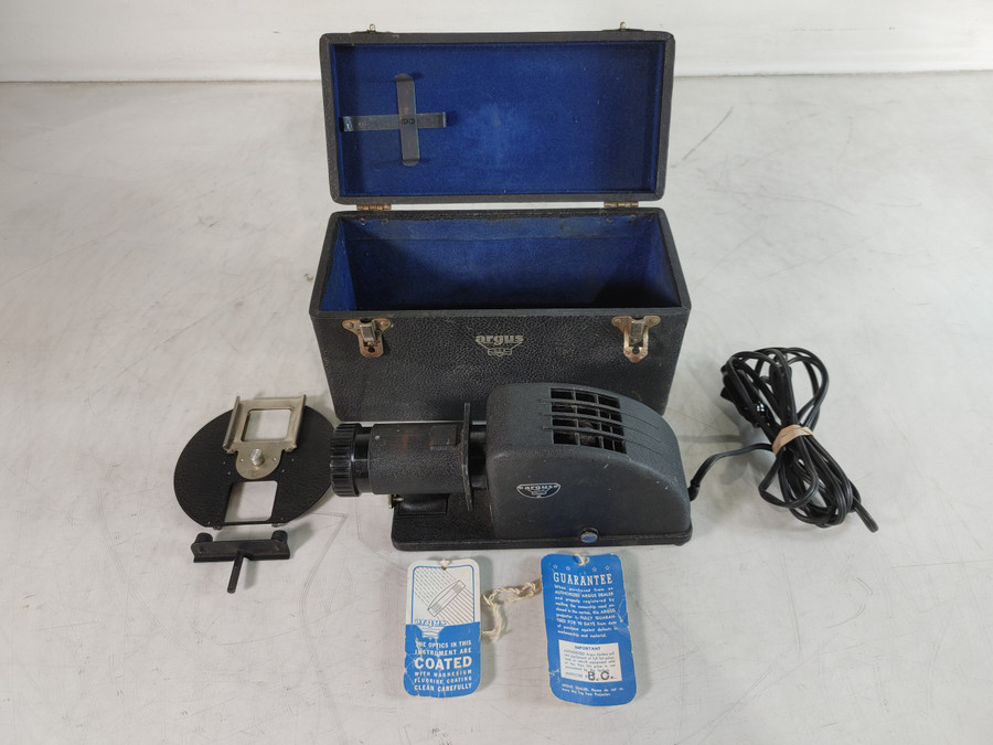 Vintage Argus Slide Projector 4 Inch Projection Anastigmat f/3.5 Lens w/ Bulb