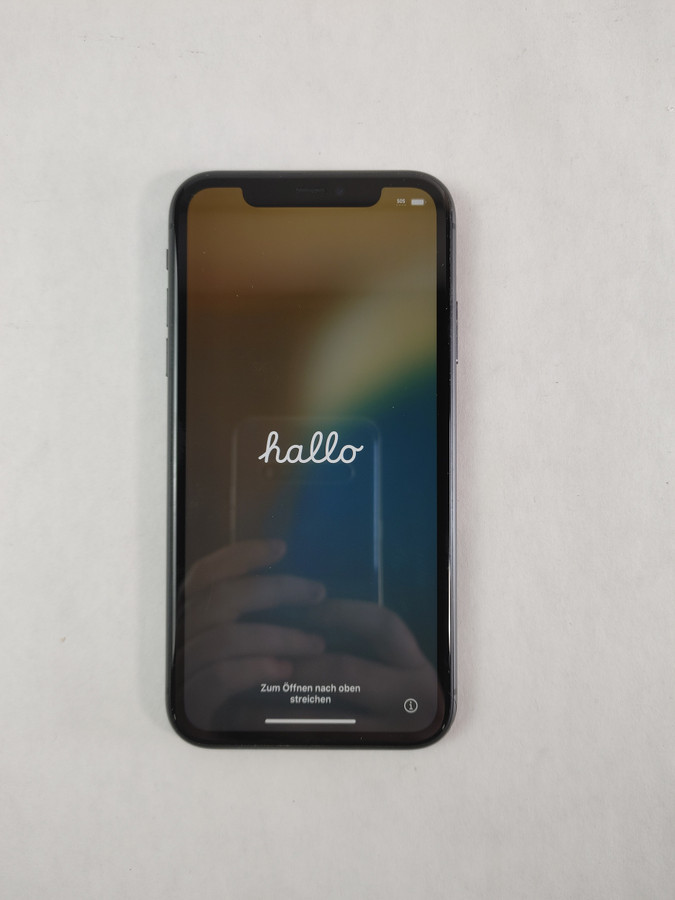 Apple iPhone 11 A2111 64 GB iOS 18.4 AT&T Only (Wi-Fi + 4G) For Parts