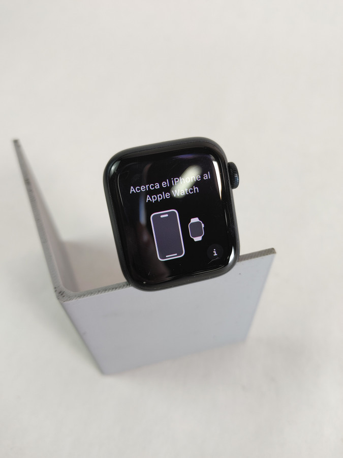 Series SE 2nd GEN 40 mm Black Aluminum Case 32 GB GPS