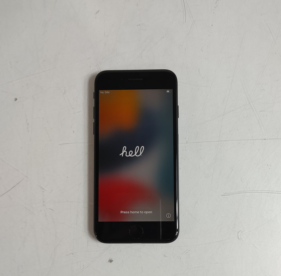 Apple iPhone 7 A1660 32 GB iOS 15.8.7 (Wi-Fi + 4G) Unlocked