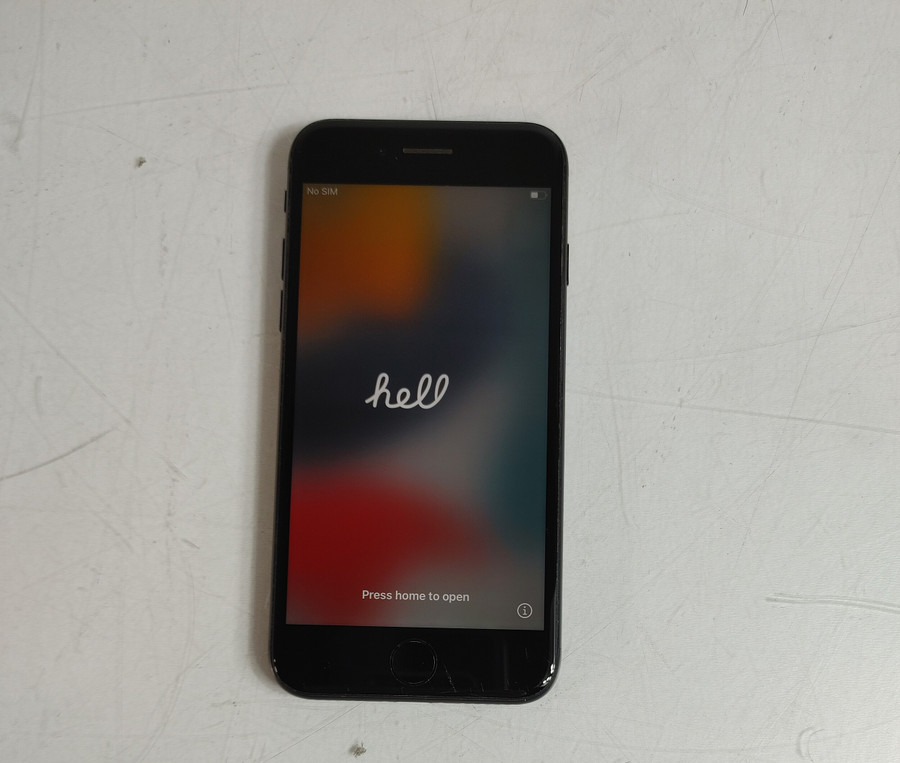 Apple iPhone 7 A1660 32 GB iOS 15.8.7 (Wi-Fi + 4G) Unlocked