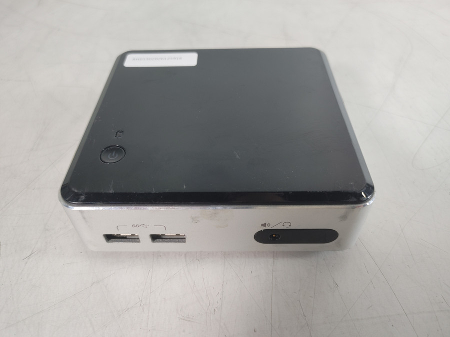 Intel NUC D54250WYK Intel Core i5-4250U 1.30 GHz 8 DDR3L Desktop - No HDD