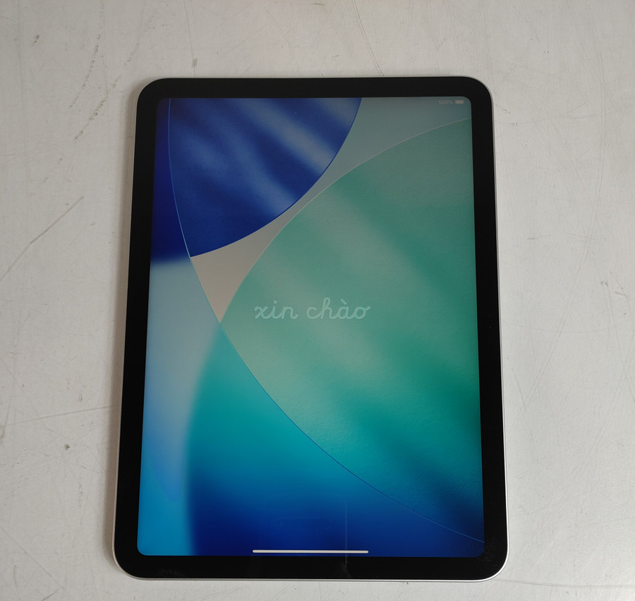 Apple iPad 10th Gen A2696 256 GB iOS 26.4 (WiFi Only)