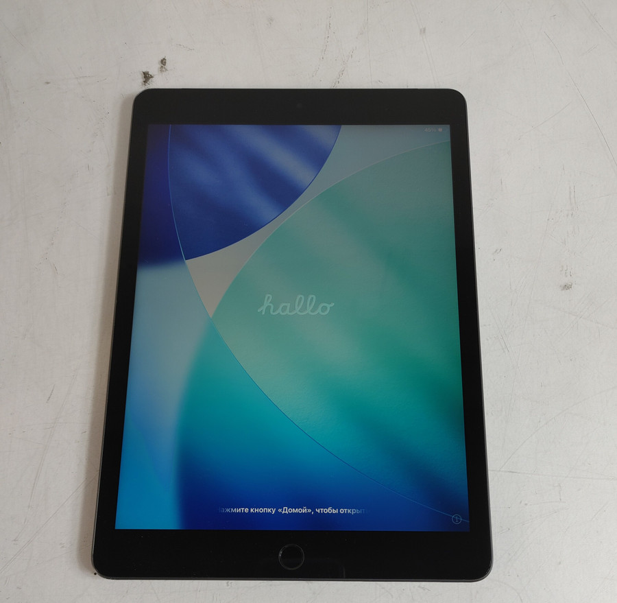 Apple iPad 9th Gen A2603 256 GB iOS 26.4 (Wi-Fi + 4G) Unlocked