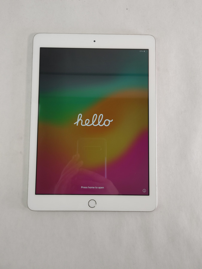 Apple iPad 6th Gen A1893 32 GB iOS 17.7.10 (WiFi Only)