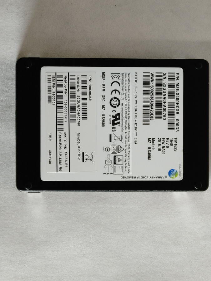 Lot of 2 Samsung NetApp PM1635 MZ-ILS400A 400 GB SAS 2 2.5 in Solid State Drive