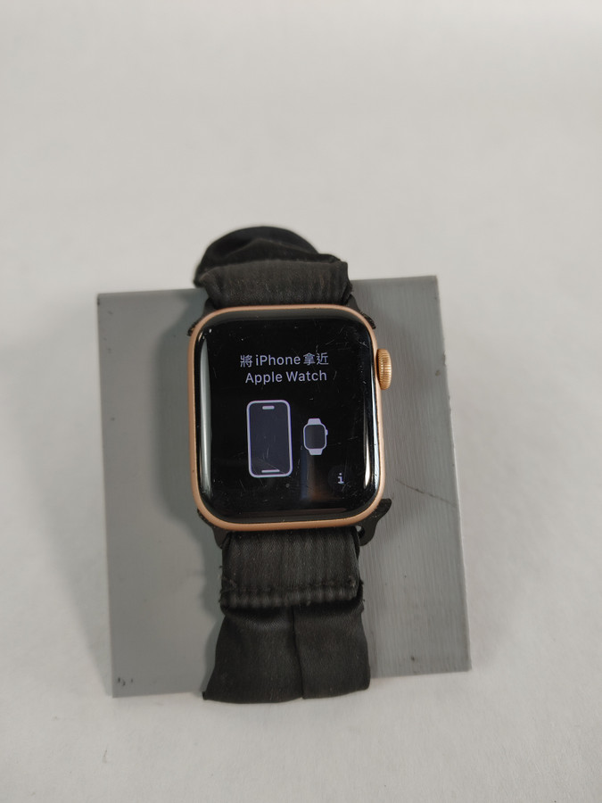 Apple Watch Series SE 40 mm Pink Aluminum Case 32 GB GPS + Cellular