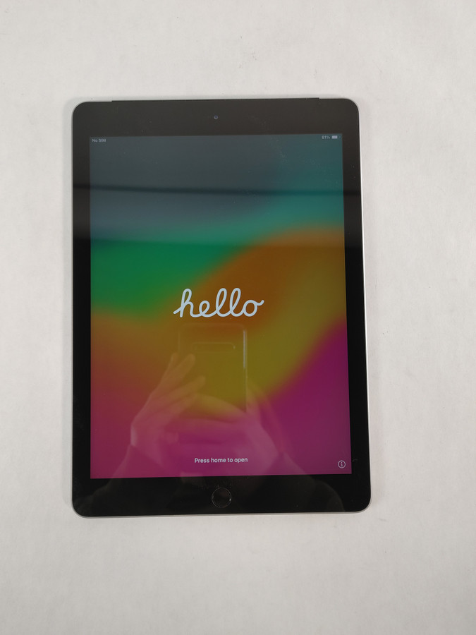Apple iPad 6th Gen A1954 32 GB iOS 17.7.10 (Wi-Fi + 4G) Unlocked