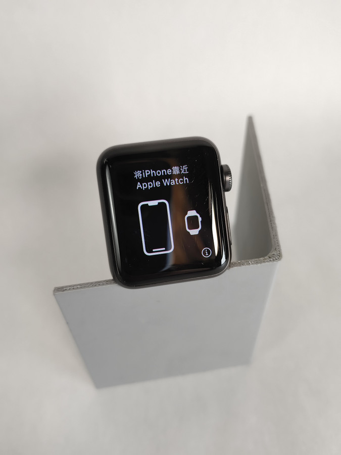 Apple Watch Series 3 38 mm Gray Aluminum Case 8 GB GPS