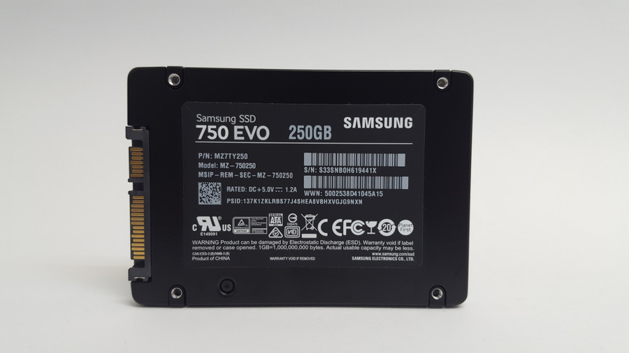Lot of 2 Samsung 750 EVO MZ-750250 250 GB 2.5 in SATA III Solid State Drive