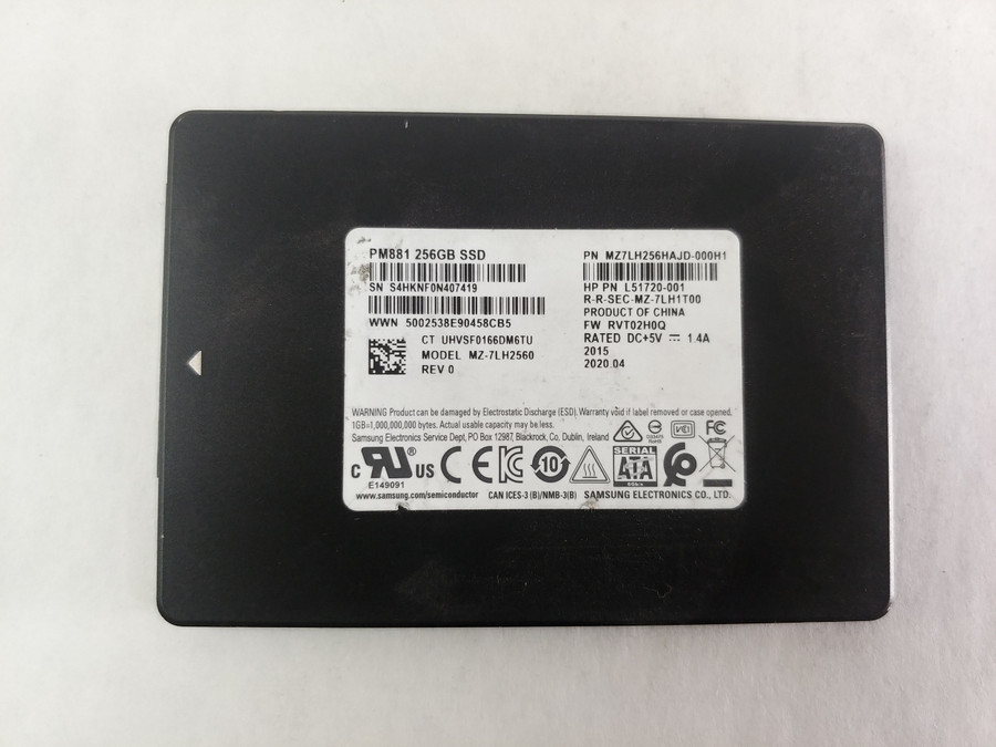 Lot of 2 Samsung PM881 MZ-7LH2560 256 GB SATA III 2.5 in Solid State Drive