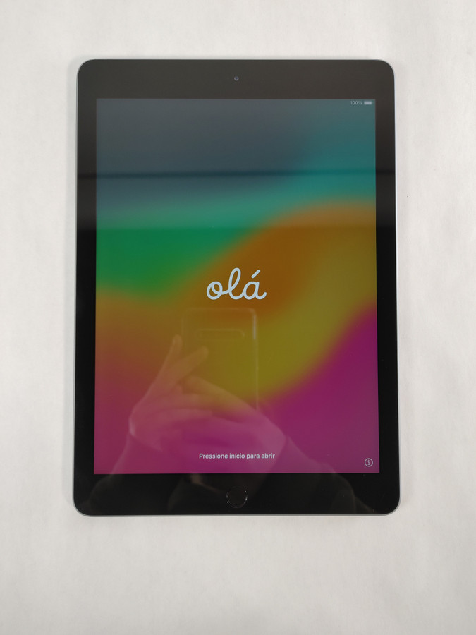 Apple iPad 6th Gen A1893 32 GB iOS 17.7.11 (WiFi Only)