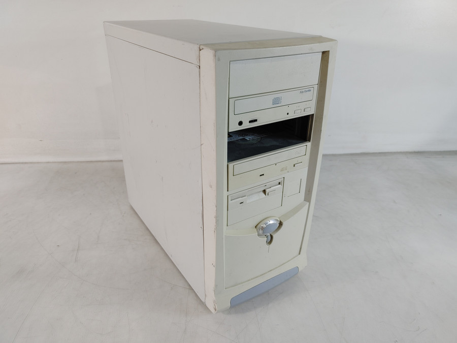 Vintage Winfast K7S741MG-6L AMD Athlon XP 1500+ 1.33 GHz 256 MB SDRAM Desktop