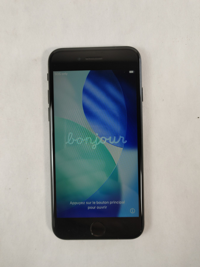 Apple iPhone SE (2020) A2275 128 GB iOS 26.5 (Wi-Fi + 4G) Unlocked For Parts