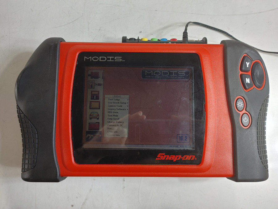 Snap-On EEMS300 Auto Diagnostics Scanner w/h Battery For Parts