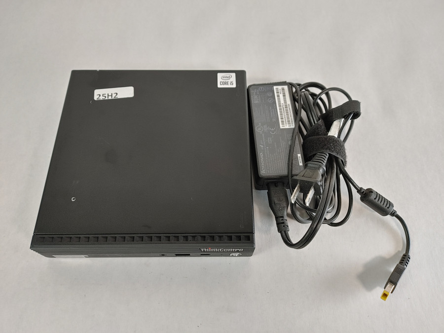 Lenovo ThinkCentre M70q Gen 1 Core i5-10400T 2.00 GHz 16 GB DDR4 256 GB NVMe Windows 11 Pro Desktop WINACTB8 B8
