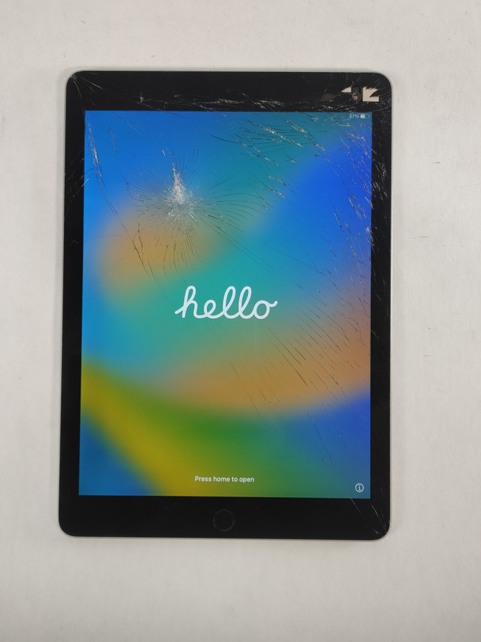 Apple iPad Pro 9.7" A1538 32 GB iOS 16.7.16 (WiFi Only) For Parts