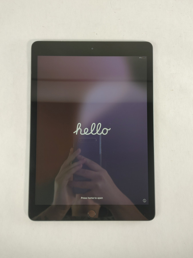 Apple iPad 7th Gen A2197 32 GB iOS 18.7.9 (WiFi Only)