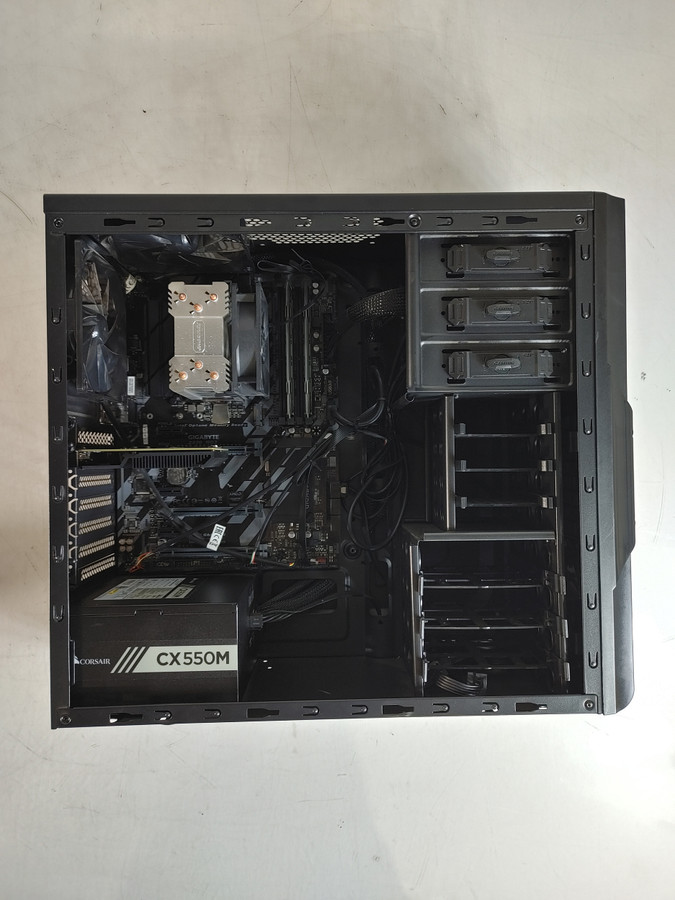 Gigabyte Z370 HD3 Core i5-8600K 3.60 GHz 8 GB DDR4 No HDD