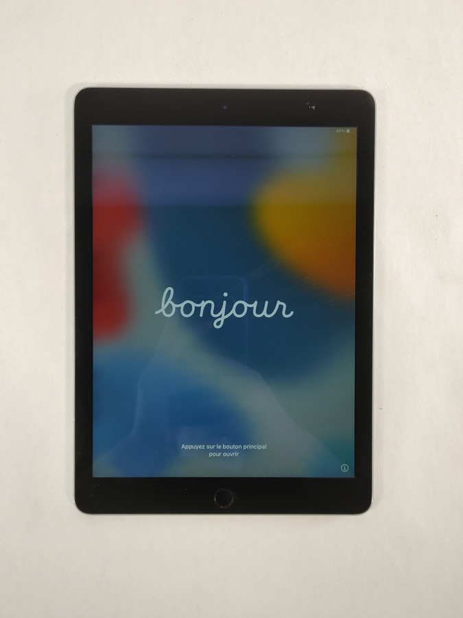 Apple iPad Air 2nd Gen A1567 64 GB iOS 15.8.8 (WiFi Only)