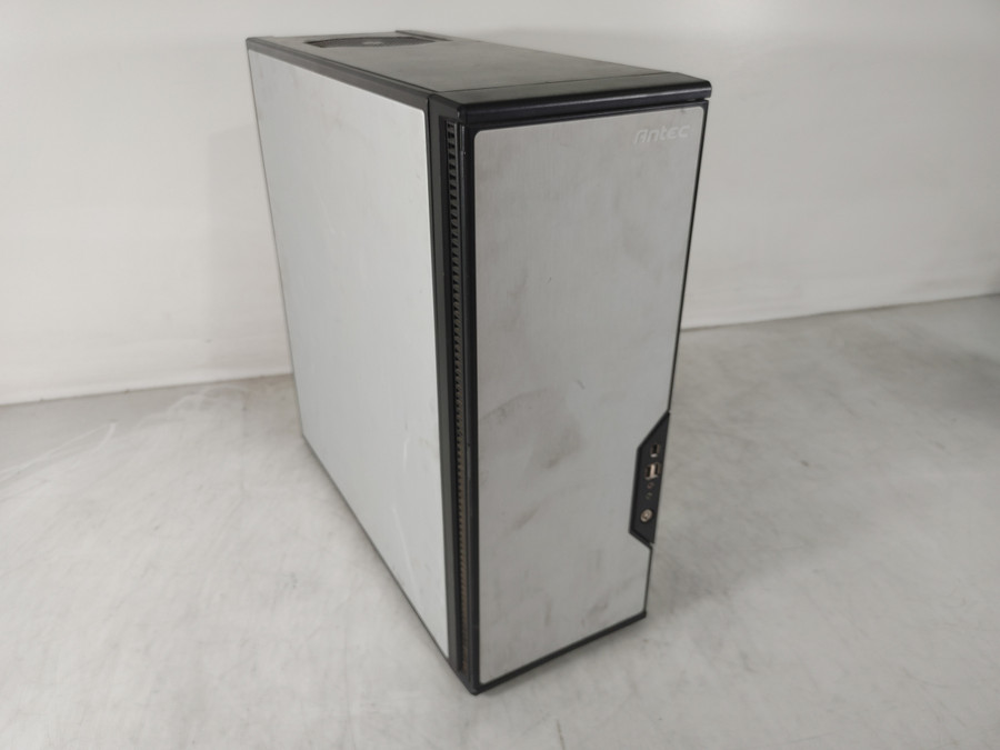 Vintage Asus ROG Striker Extreme Intel Core 2 6700 2.67 GHz 8 GB DDR2 HD 5770 Desktop