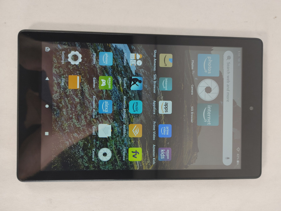 Amazon Fire HD 8 (8th Generation) L5S83A 16 GB Fire OS (WiFi Only)