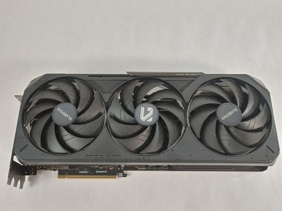 Gigabyte NVIDIA GeForce RTX 5070 Ti Gaming OC 16 GB GDDR7 PCI Express 5.0 x16 Video Card