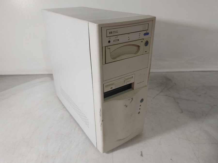 Vintage QDI P5I430TX Titanium IB+ Intel Pentium 100 MHz 128 MB SIMM PC w/ CT6240
