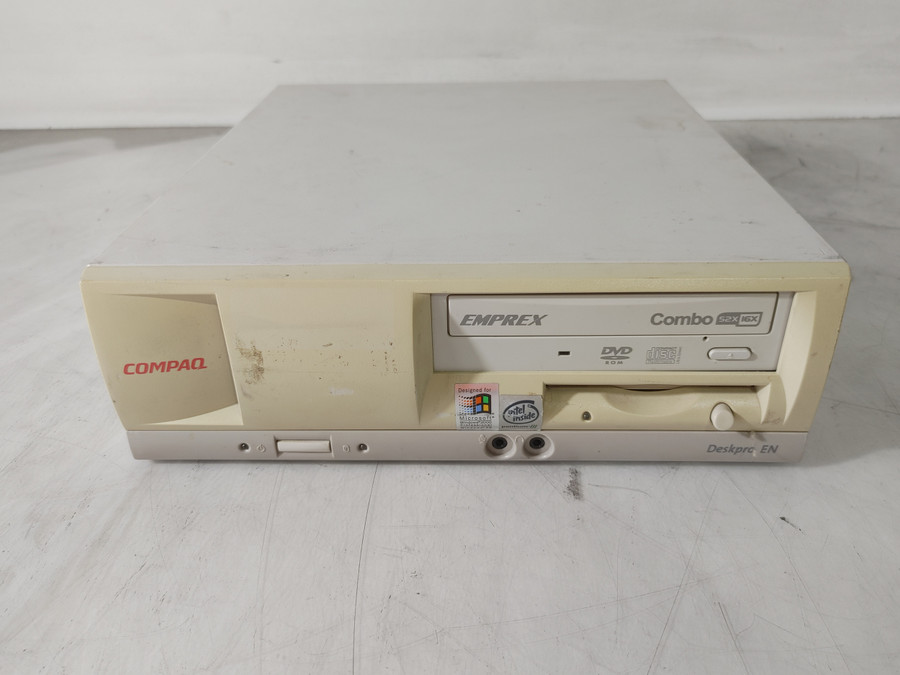 Vintage Compaq Deskpro EN P3-733 Intel Pentium III 733 MHz 256 MB SDRAM Desktop