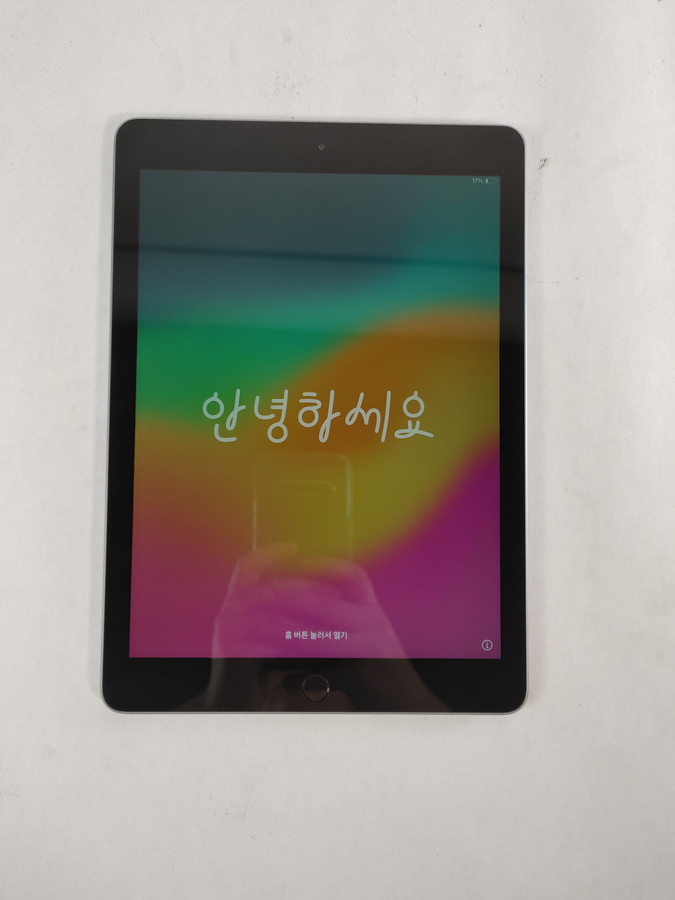 Apple iPad 6th Gen A1893 32 GB iOS 17.7.11 (WiFi Only)