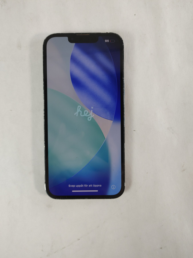 Apple iPhone 13 A2482 128 GB iOS 26.6 Midnight (Wi-Fi + 5G) Smartphone Unlocked